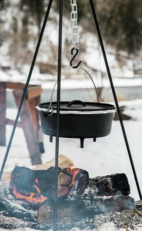 Best Dutch Oven Pot for Camping Cooking